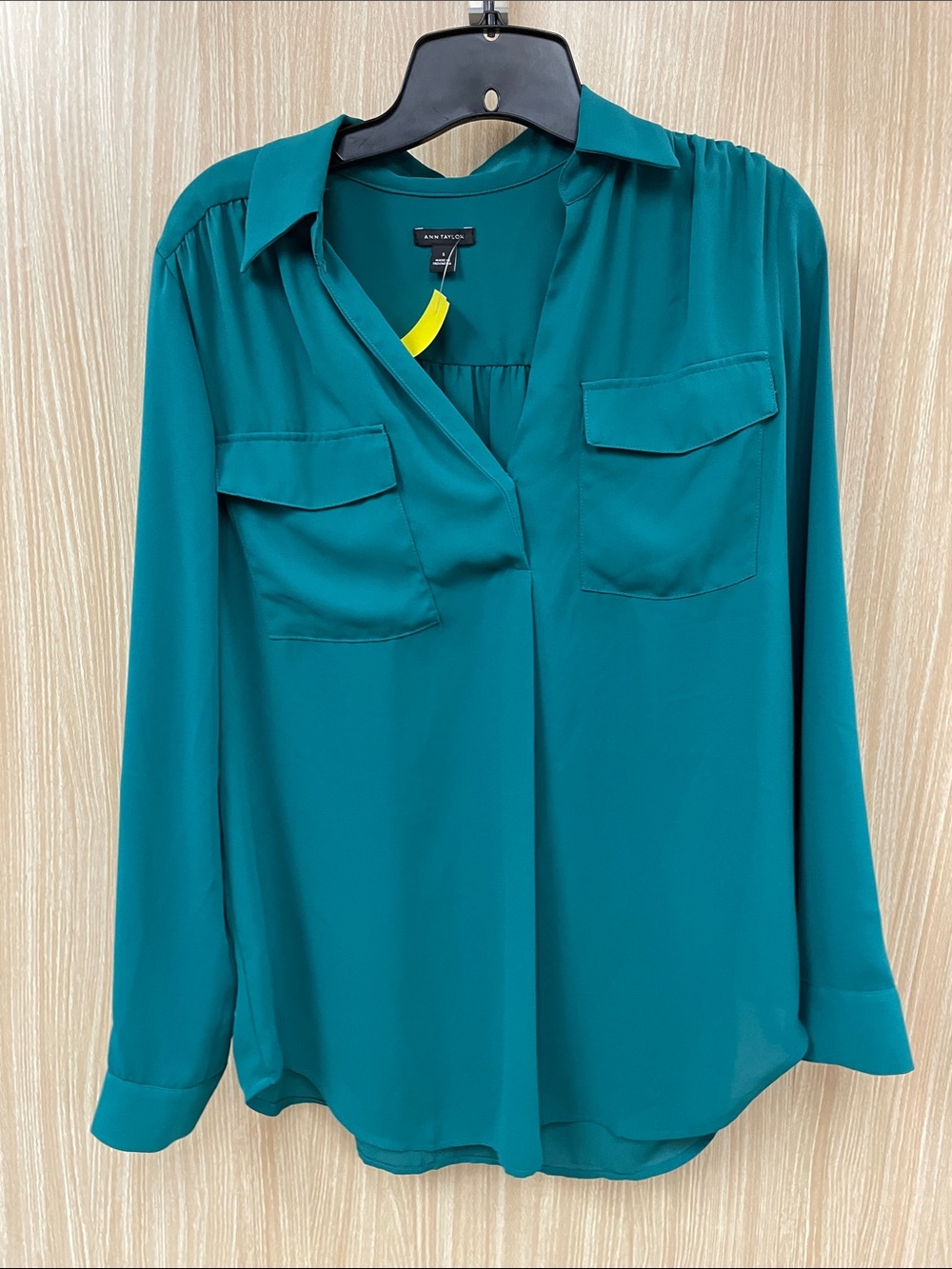 Ann Taylor Emeral Green Top Size Small